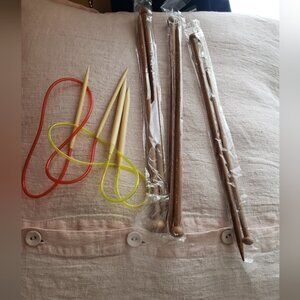 Free New Wooden Knitting Needles and Stit h Holders Set